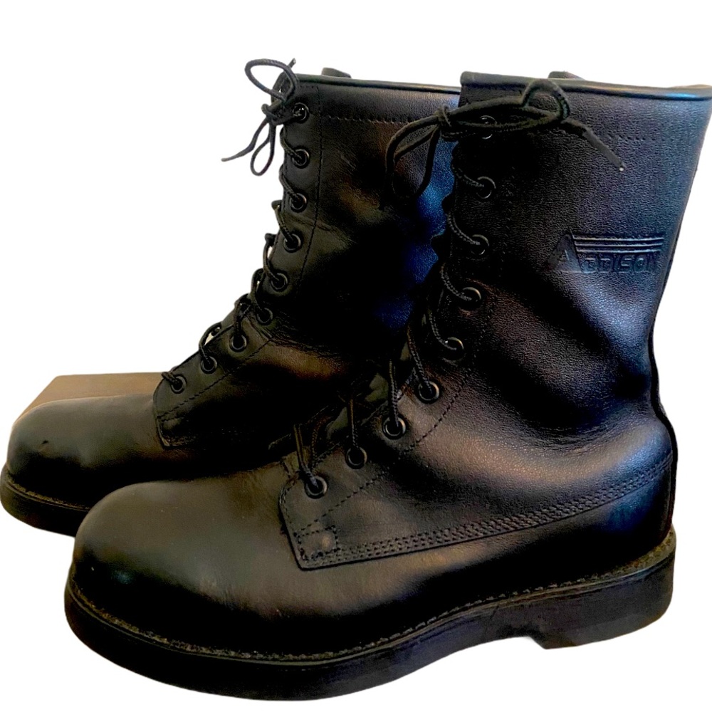Black combat or motorcycle boots men 7.5 women 8.5